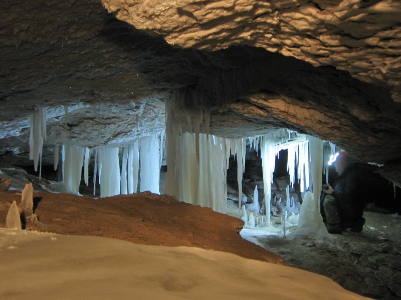 Музейная пещера